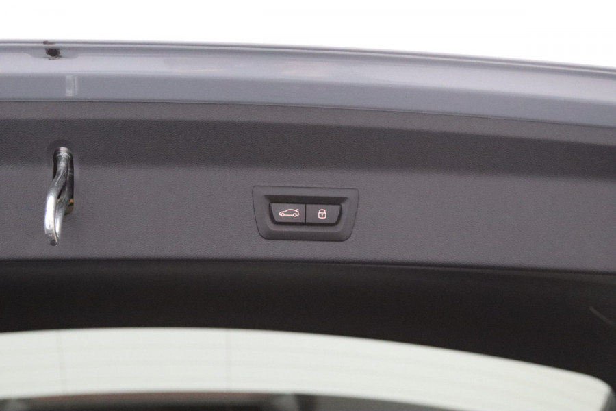 BMW X3 xDrive30e 293 High Executive PHEV, Panoramadak, 360 Camera, Leder, Memory