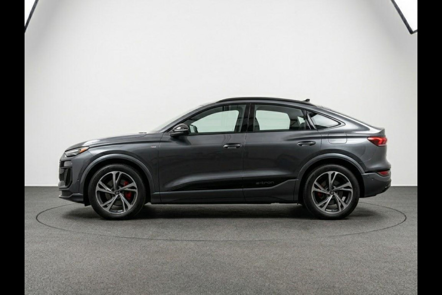 Audi Q6 Sportback e-tron S edition 83Kwh 252 pk | Adaptive air suspension | Glazen panoramadak | Stoelverwarming voorin en achterin | Stuurverwarming |