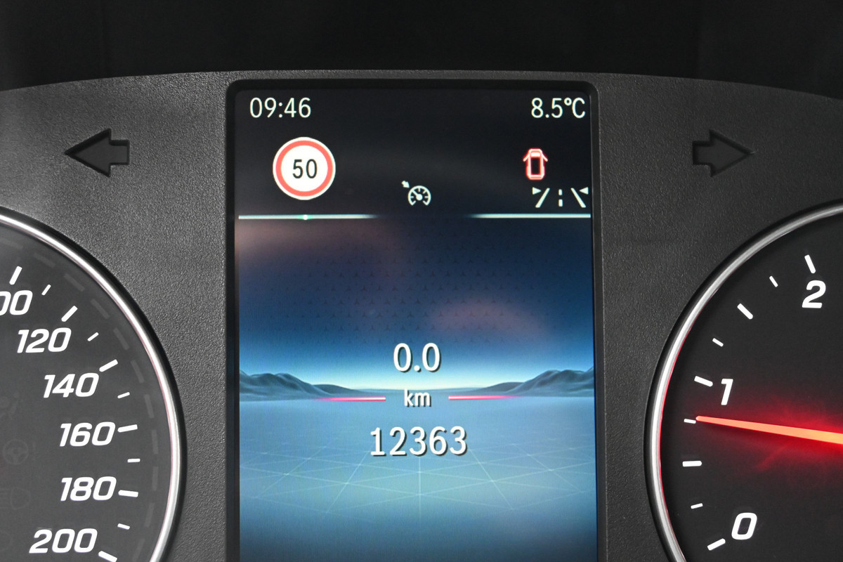 Mercedes-Benz Sprinter 317 CDI L2 RWD Pro DC 3500kg Trekhaak, MBUX met camera, Etc.