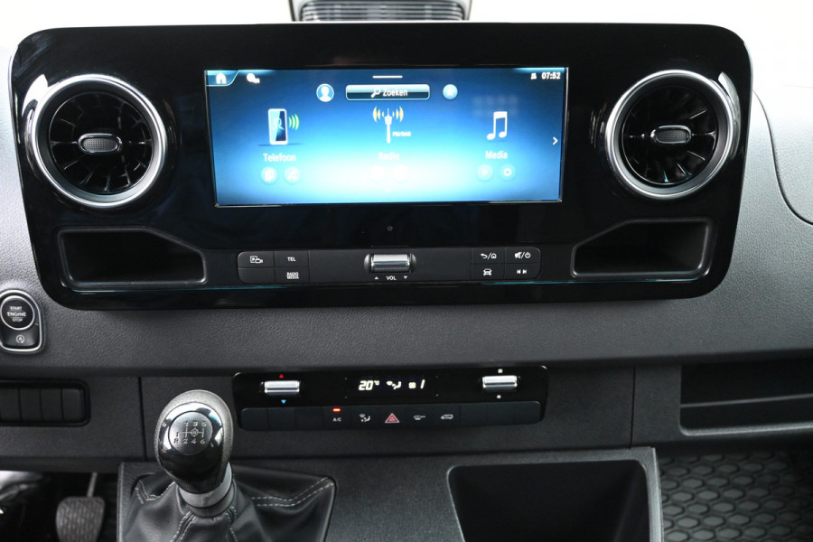 Mercedes-Benz Sprinter 317 CDI L2 RWD Pro DC 3500kg Trekhaak, MBUX met camera, Etc.