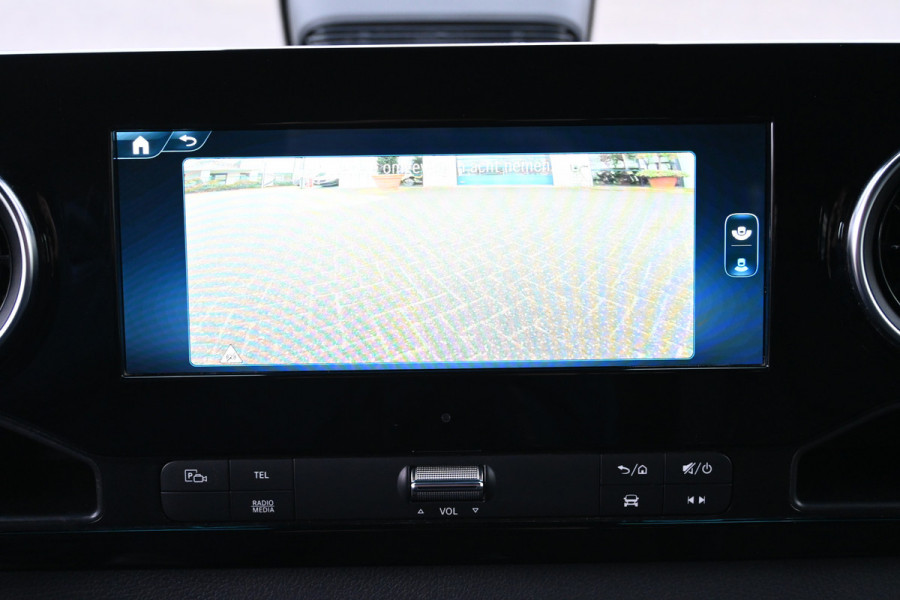 Mercedes-Benz Sprinter 317 CDI L2 RWD Pro DC 3500kg Trekhaak, MBUX met camera, Etc.