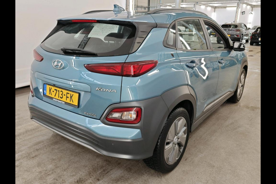 Hyundai Kona EV Comfort 64 kWh NL-AUTO | SOH 100% | NAVI