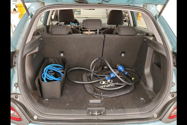 Hyundai Kona EV Comfort 64 kWh NL-AUTO | SOH 100% | NAVI