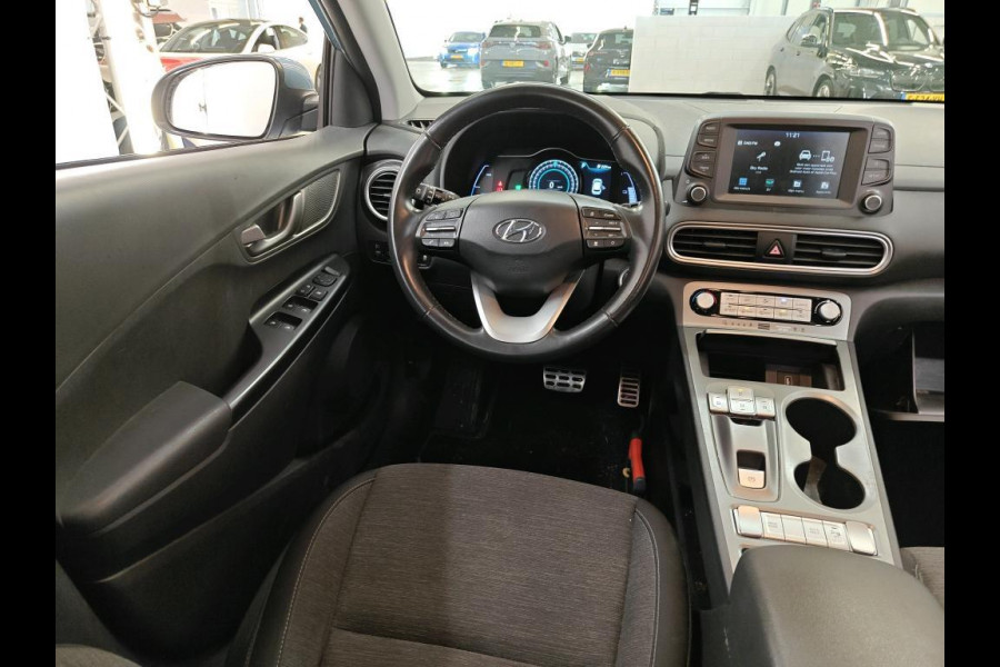 Hyundai Kona EV Comfort 64 kWh NL-AUTO | SOH 100% | NAVI