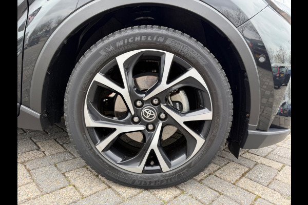 Toyota C-HR 2.0 Hybrid Business Plus, CarPlay, KeyLess, LED