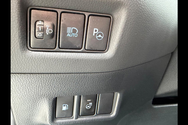 Toyota C-HR 2.0 Hybrid Business Plus, CarPlay, KeyLess, LED