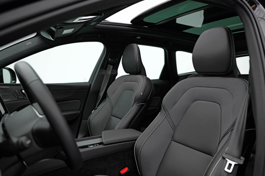 Volvo XC60 2.0 T6 Plug-in hybrid AWD Ultra Black Edition |Pano|H&K|360cam|Memory|