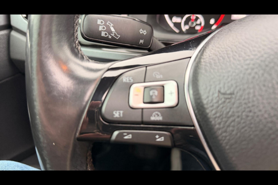 Volkswagen Polo 1.0 TSI AIRCO/ECC APPLE-CARPLAY PANORAMDAK LEER NAVI LM VELGEN