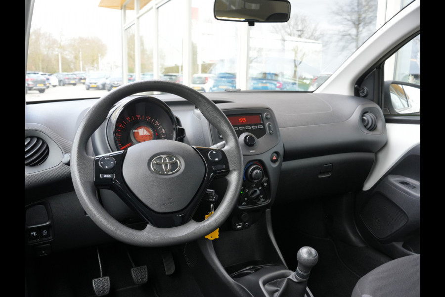 Toyota Aygo 1.0 VVT-i x-fun | Bluetooth | Airco |