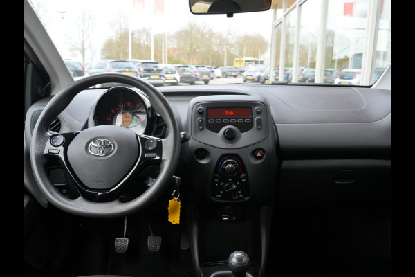 Toyota Aygo 1.0 VVT-i x-fun | Bluetooth | Airco |