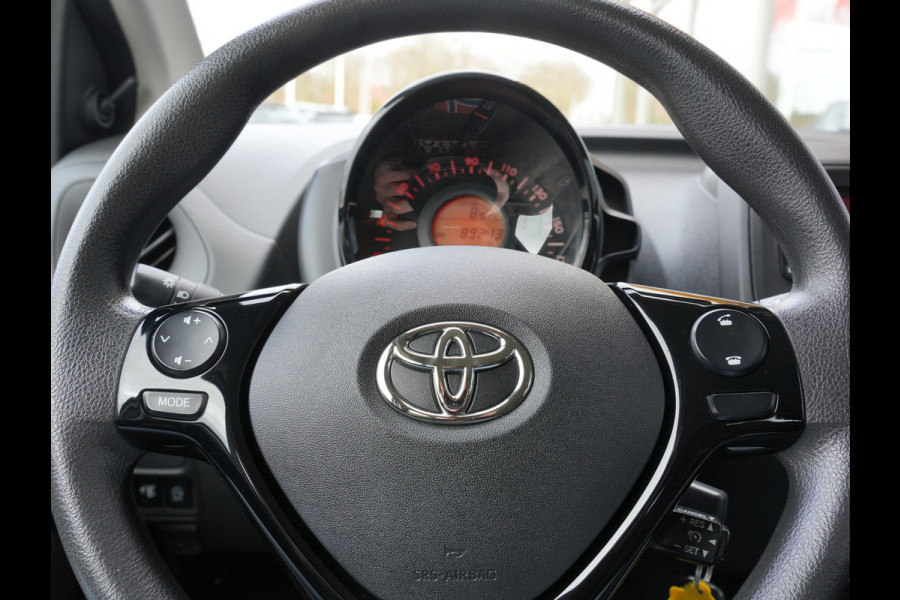 Toyota Aygo 1.0 VVT-i x-fun | Bluetooth | Airco |