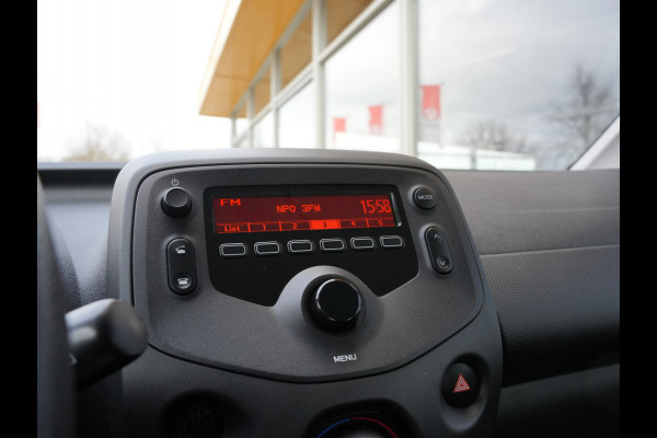 Toyota Aygo 1.0 VVT-i x-fun | Bluetooth | Airco |