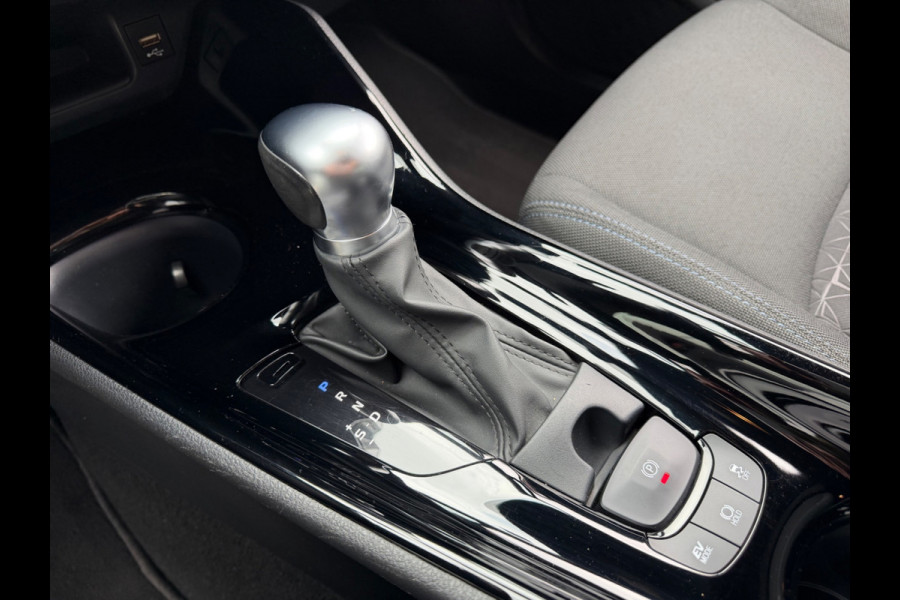 Toyota C-HR 2.0 Hybrid Business Plus, CarPlay, KeyLess, LED