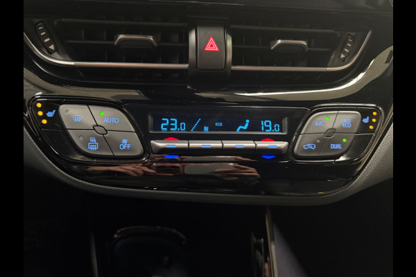 Toyota C-HR 2.0 Hybrid Business Plus, CarPlay, KeyLess, LED