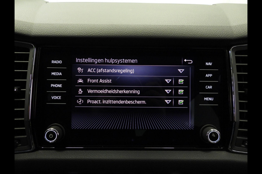 Škoda Kodiaq 1.5 TSI Business Edition 7-Pers. NAVI/CLIMA/ADAPT.CRUISE/TREKH./17"LMV!