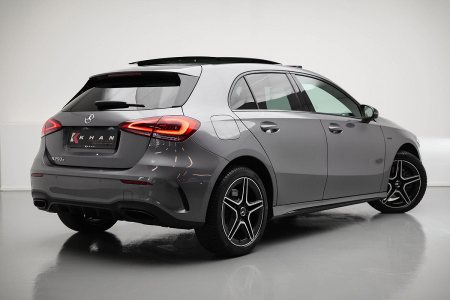 Mercedes-Benz A-Klasse A250e AMG Line |Pano|Ambient|Carplay|Dodehoek|