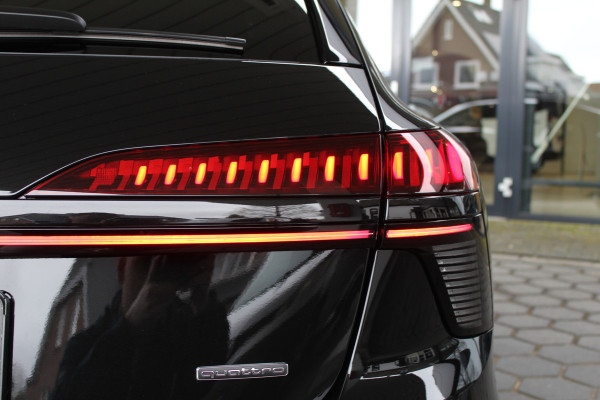 Audi A6 Avant 2.0 e-hybrid quattro S-Line edition | Trekhaak | Matrix | Navigatie | MMI Display | Tech plus | Alcantara