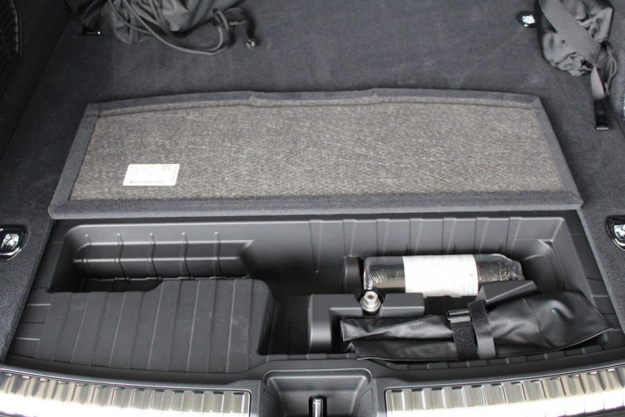 Audi A6 Avant 2.0 e-hybrid quattro S-Line edition | Trekhaak | Matrix | Navigatie | MMI Display | Tech plus | Alcantara