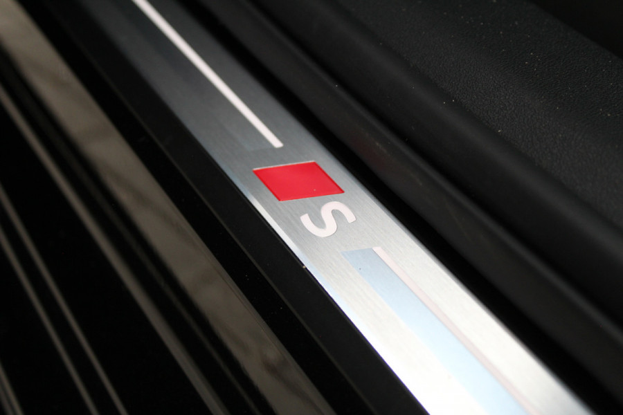 Audi A6 Avant 2.0 e-hybrid quattro S-Line edition | Trekhaak | Matrix | Navigatie | MMI Display | Tech plus | Alcantara