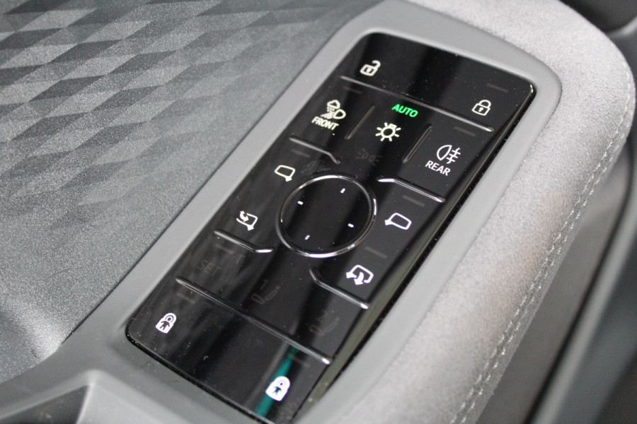 Audi A6 Avant 2.0 e-hybrid quattro S-Line edition | Trekhaak | Matrix | Navigatie | MMI Display | Tech plus | Alcantara