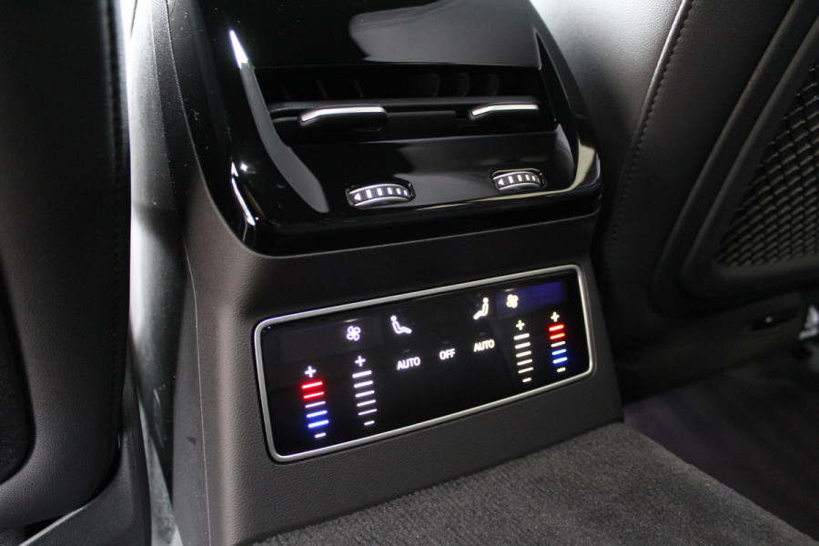 Audi A6 Avant 2.0 e-hybrid quattro S-Line edition | Trekhaak | Matrix | Navigatie | MMI Display | Tech plus | Alcantara