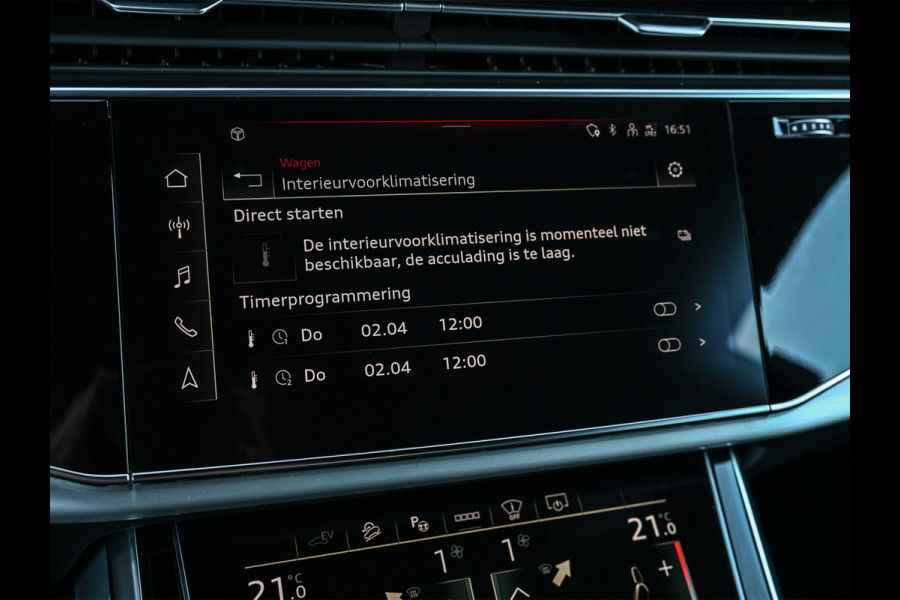 Audi Q8 55 TFSI e quattro Pro Line | Head-Up | Night vision | Luchtvering | Adaptive cruise | 360 Camera | Soft close | Keyless | Ambiance interieur | Achterbank verwarming | Trekhaak