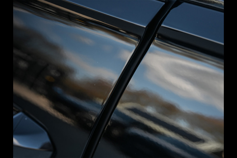 Audi Q8 55 TFSI e quattro Pro Line | Head-Up | Night vision | Luchtvering | Adaptive cruise | 360 Camera | Soft close | Keyless | Ambiance interieur | Achterbank verwarming | Trekhaak