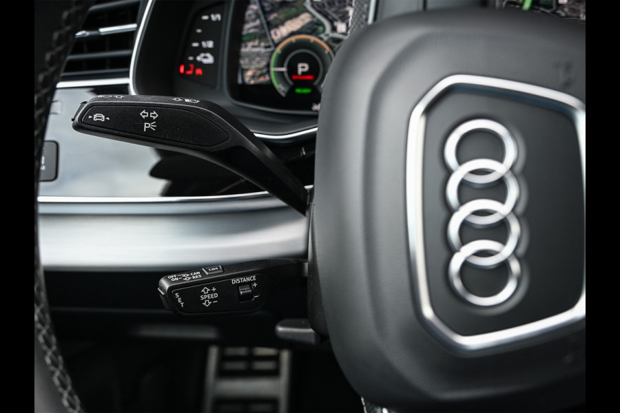 Audi Q8 55 TFSI e quattro Pro Line | S-Seats | B&O Sound | Head-Up | Night vision | Luchtvering | Adaptive cruise  | Camera | Keyless | Ambiance interieur |