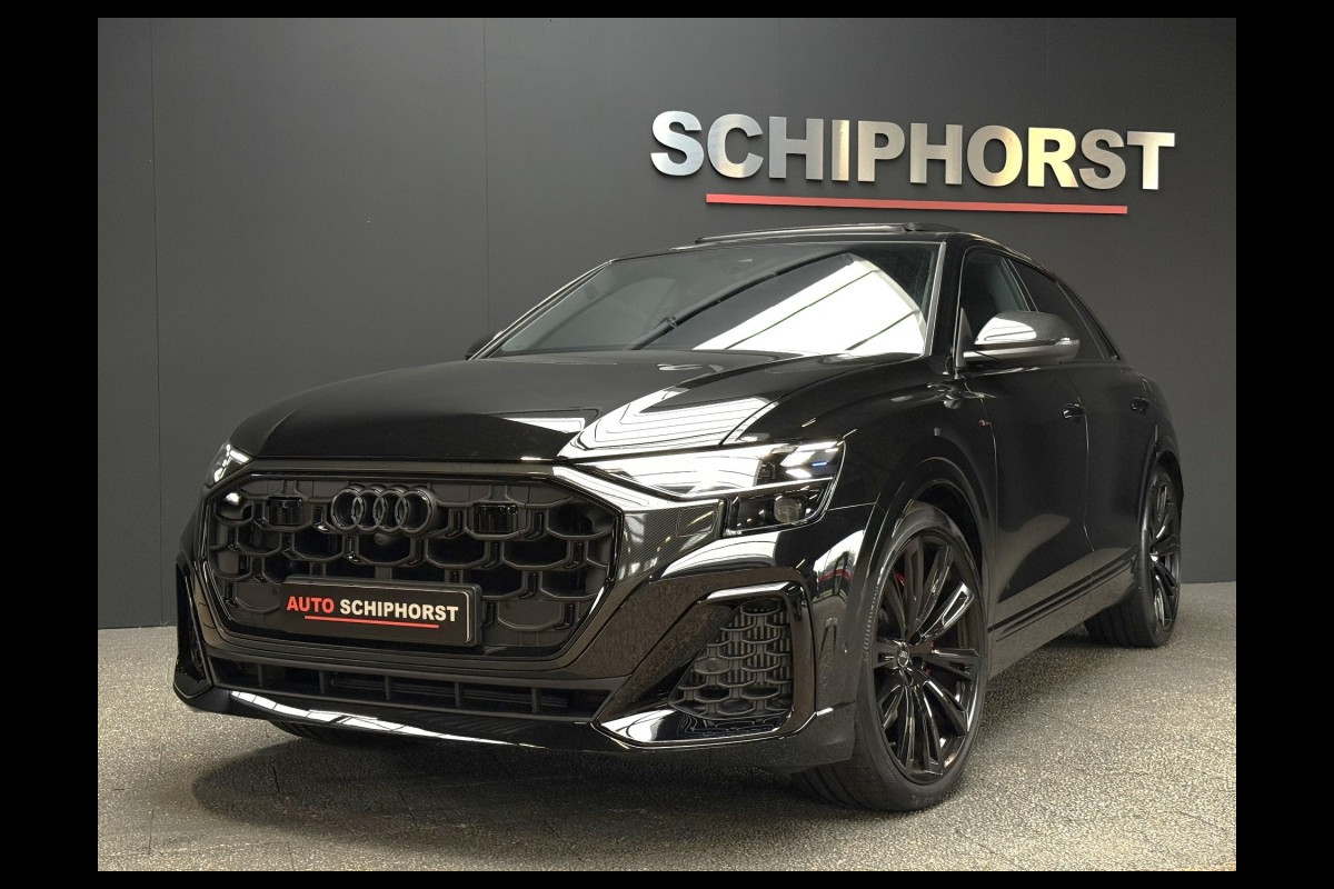 Audi Q8 Q8 55 Tfsi S-LINE Competiton 23 inch soft close RS zetels head-up trekhaak