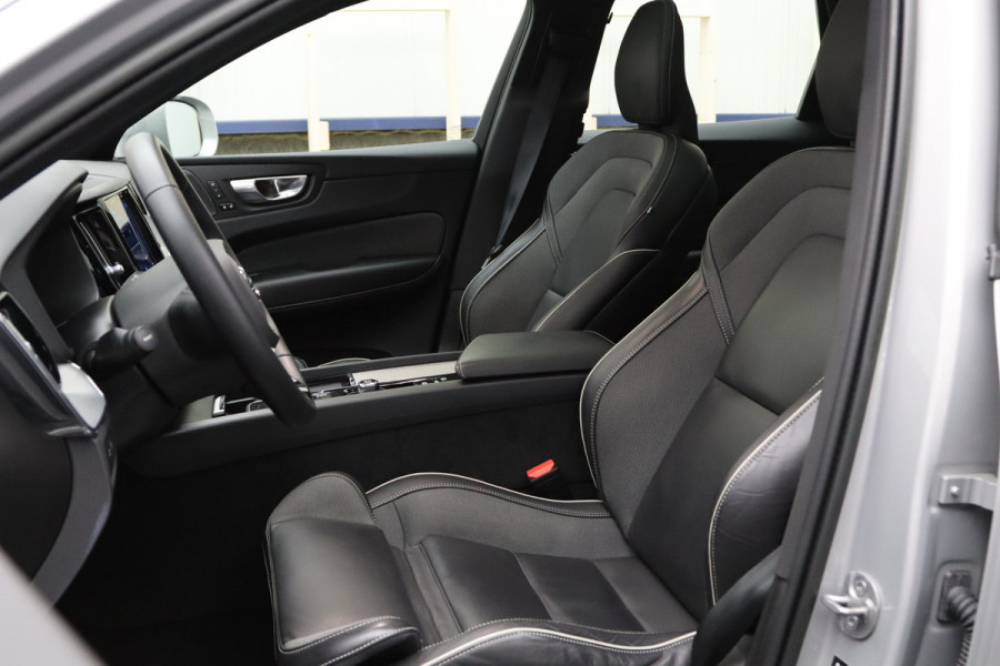 Volvo XC60 2.0 T6 Plug-in hybrid AWD 350 PK Ultimate Bright Long Range, Sportstoelen, Panoramadak, Harman / Kardon Geluidssysteem