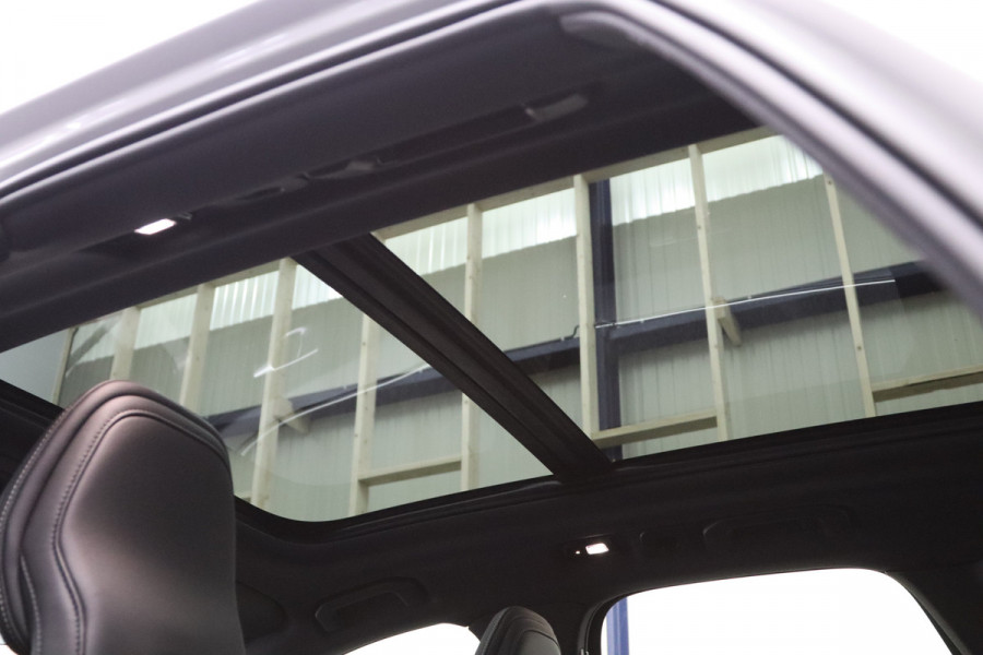 Volvo XC60 2.0 T6 Plug-in hybrid AWD 350 PK Ultimate Bright Long Range, Sportstoelen, Panoramadak, Harman / Kardon Geluidssysteem