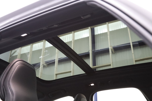 Volvo XC60 2.0 T6 Plug-in hybrid AWD 350 PK Ultimate Bright Long Range, Sportstoelen, Panoramadak, Harman / Kardon Geluidssysteem