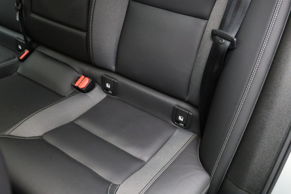 Volvo XC60 2.0 T6 Plug-in hybrid AWD 350 PK Ultimate Bright Long Range, Sportstoelen, Panoramadak, Harman / Kardon Geluidssysteem