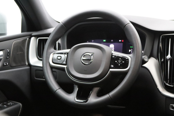 Volvo XC60 2.0 T6 Plug-in hybrid AWD 350 PK Ultimate Bright Long Range, Sportstoelen, Panoramadak, Harman / Kardon Geluidssysteem