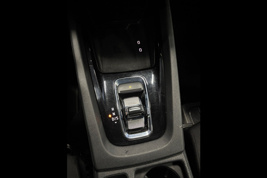 Škoda Octavia Combi 1.0 e-TSI Business Edition Plus Automaat | Navi | Clima | Cruise | PDC| Trekhaak