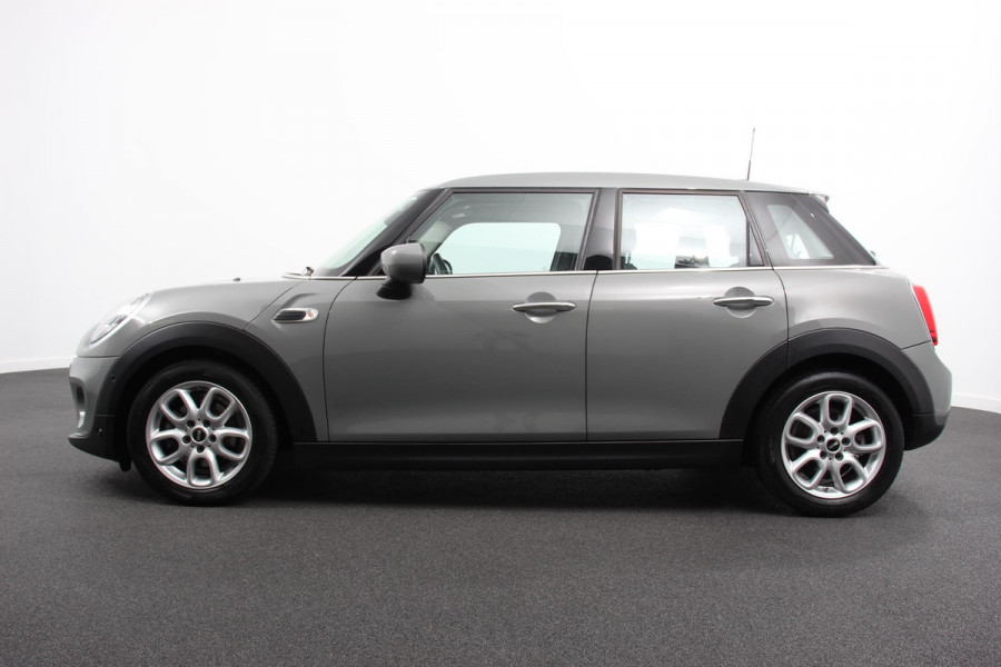 MINI One 1.5 Automaat One Pepper | Matrix Led koplampen | Climate Control | Parkeersensoren | Cruise Control Adaptive | Stoelverwarming | Union Jack lampen | Camera