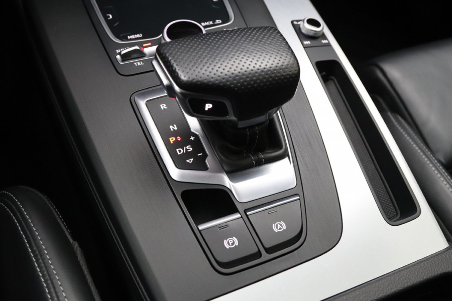 Audi Q5 55 TFSI e Quattro 367 PK Competition PHEV, RS-Leder, Panoramadak, Memory, Camera