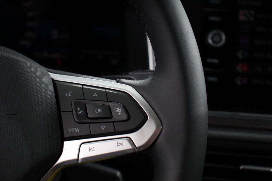 Volkswagen Polo 1.0 TSI DSG Style | Navigatie | Climate Control | Cruise control adaptive | Parkeer sensoren | Led | Dab | Lichtmetalen Velgen | Digitale Cockpit