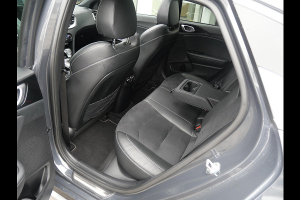 Kia ProCeed 1.5 T-GDI GT-PlusLine | Schuif/open Dak | Stoel-Stuur verw | 18''LM | Navi | Carplay |