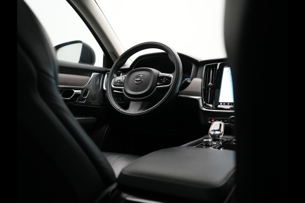 Volvo V90 T8 AWD Inscription Exclusive PHEV 394pk Dealer O.H. | Panodak | Head Up | Adaptive Cruise | 360 Camera | Bowers & Wilkins | Lederen Sportstoelen Ventilatie & Memory | Keyless | Blis | Stoelen & Stuur Verwarmd | Apple Carplay | Plug In Hybrid