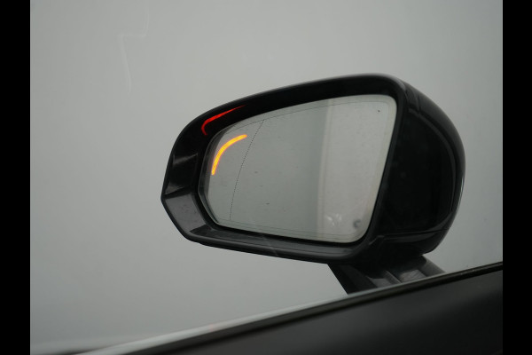 Volvo V90 T8 AWD Inscription Exclusive PHEV 394pk Dealer O.H. | Panodak | Head Up | Adaptive Cruise | 360 Camera | Bowers & Wilkins | Lederen Sportstoelen Ventilatie & Memory | Keyless | Blis | Stoelen & Stuur Verwarmd | Apple Carplay | Plug In Hybrid