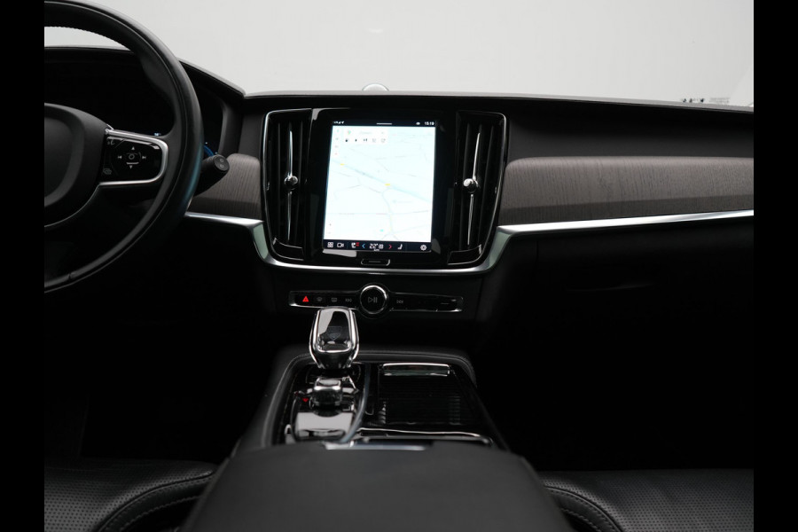 Volvo V90 T8 AWD Inscription Exclusive PHEV 394pk Dealer O.H. | Panodak | Head Up | Adaptive Cruise | 360 Camera | Bowers & Wilkins | Lederen Sportstoelen Ventilatie & Memory | Keyless | Blis | Stoelen & Stuur Verwarmd | Apple Carplay | Plug In Hybrid