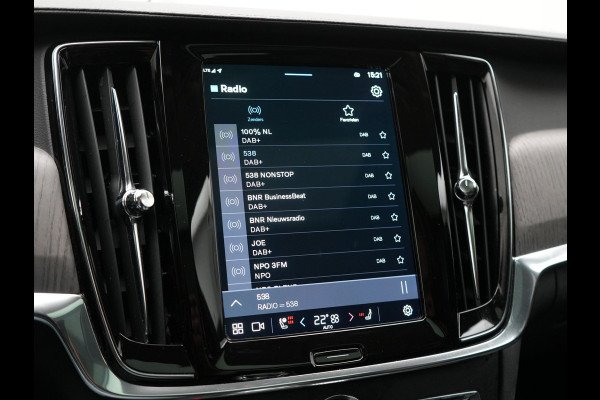 Volvo V90 T8 AWD Inscription Exclusive PHEV 394pk Dealer O.H. | Panodak | Head Up | Adaptive Cruise | 360 Camera | Bowers & Wilkins | Lederen Sportstoelen Ventilatie & Memory | Keyless | Blis | Stoelen & Stuur Verwarmd | Apple Carplay | Plug In Hybrid