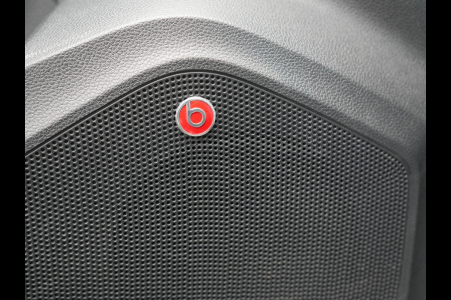 Seat Ateca 1.4 EcoTSI Xcellence Business Intense 150pk | Camera | Beats  Audio | Lederen Sportstoelen Verwarmd | Sfeerverlichting | Apple Carplay | Keyless | Virtual Cockpit | Cruise Control | Navigatie | DAB |