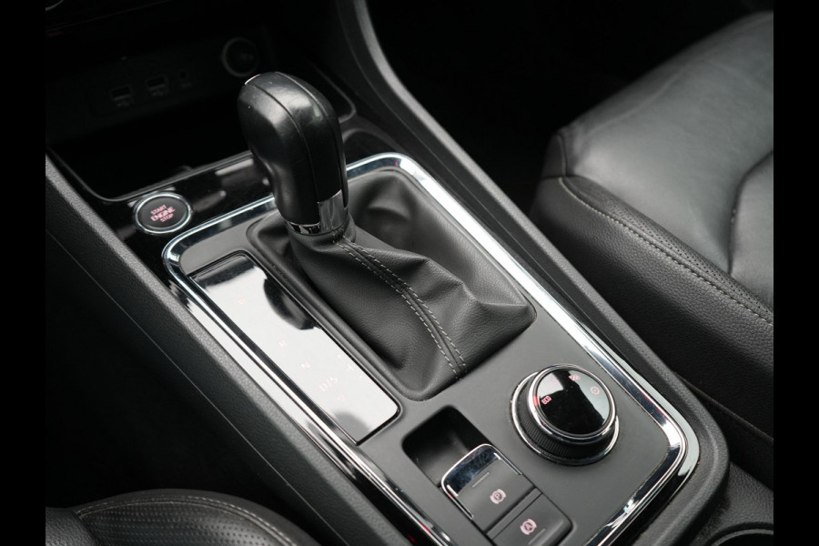 Seat Ateca 1.4 EcoTSI Xcellence Business Intense 150pk | Camera | Beats  Audio | Lederen Sportstoelen Verwarmd | Sfeerverlichting | Apple Carplay | Keyless | Virtual Cockpit | Cruise Control | Navigatie | DAB |