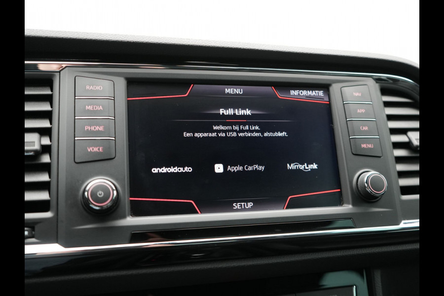 Seat Ateca 1.4 EcoTSI Xcellence Business Intense 150pk | Camera | Beats  Audio | Lederen Sportstoelen Verwarmd | Sfeerverlichting | Apple Carplay | Keyless | Virtual Cockpit | Cruise Control | Navigatie | DAB |