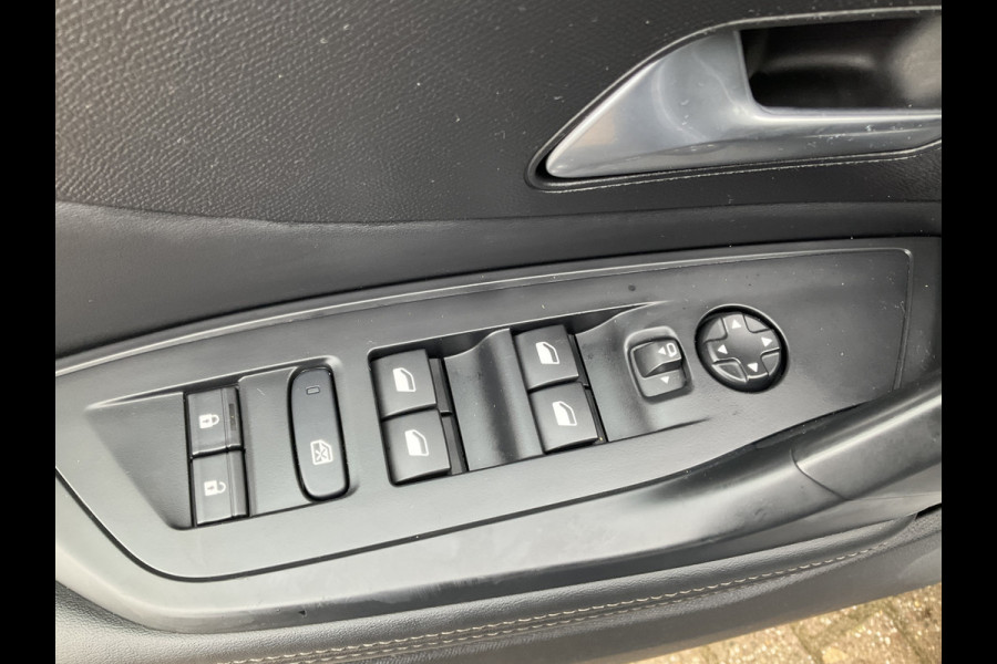Peugeot 308 1.2 PureTech Allure Sfeer Camera Carplay DAB NL-Auto Voll.Onderhouden!