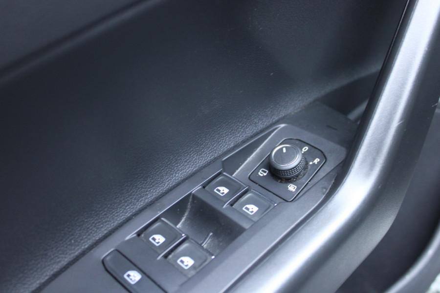 Volkswagen Polo GTI 2.0 TSI 210PK DSG GTI-SPORT LED/CARPLAY/PDC FABRIEKS GARANTIE