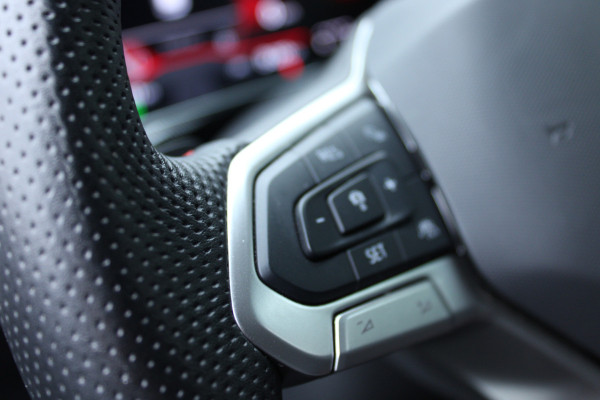 Volkswagen Polo GTI 2.0 TSI 210PK DSG GTI-SPORT LED/CARPLAY/PDC FABRIEKS GARANTIE