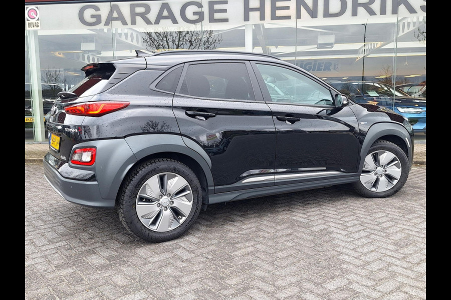 Hyundai Kona EV Fashion 64 kWh | SOH: 95,2% | 3 Fase | Warmtepomp | HUD | Navi | Adaptive CC | Blindspot |